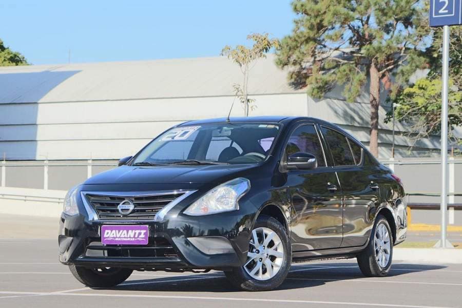 Nissan Versa SV 1.6 CVT + MULTIMIDIA