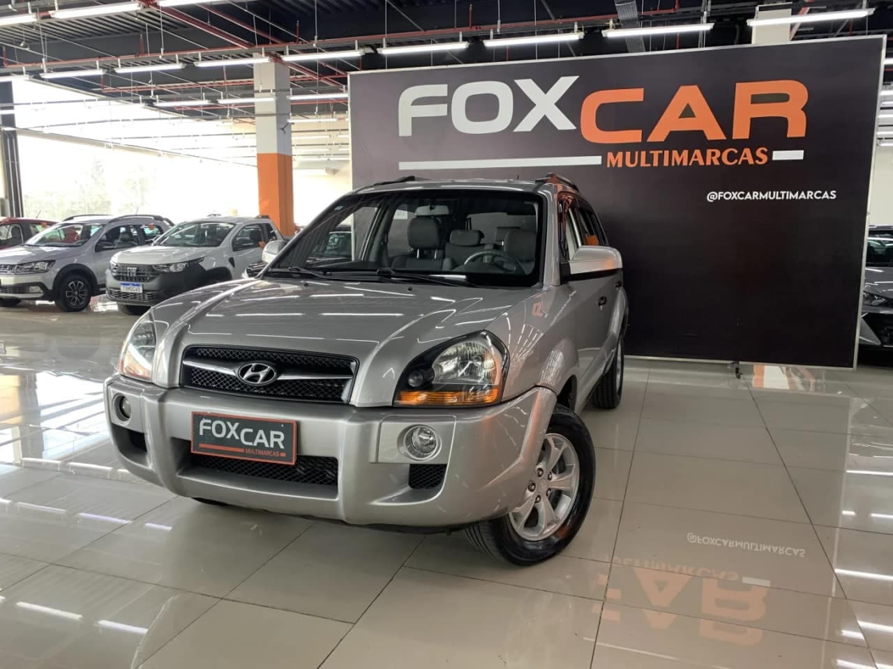 Hyundai Tucson 2.0 MPFI GL 16V 142CV 2WD GASOLINA 4P AUTOMÁTICO