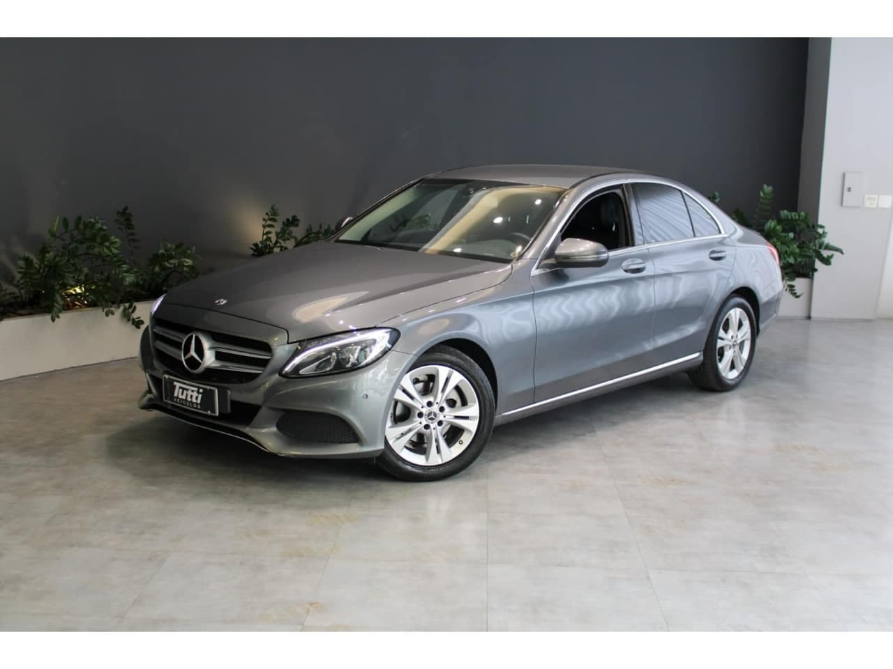Mercedes-Benz C-180 1.6 CGI FLEX AVANTGARDE 7G-TRONIC