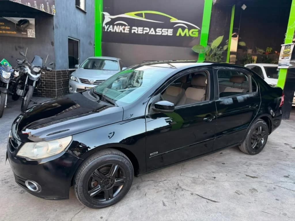Volkswagen Voyage 1.0 MI 8V FLEX 4P MANUAL