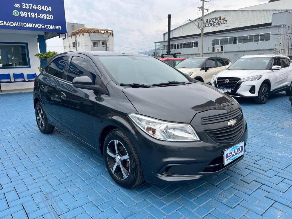 Chevrolet Onix HATCH Joy 1.0 8V Flex 5p Mec.