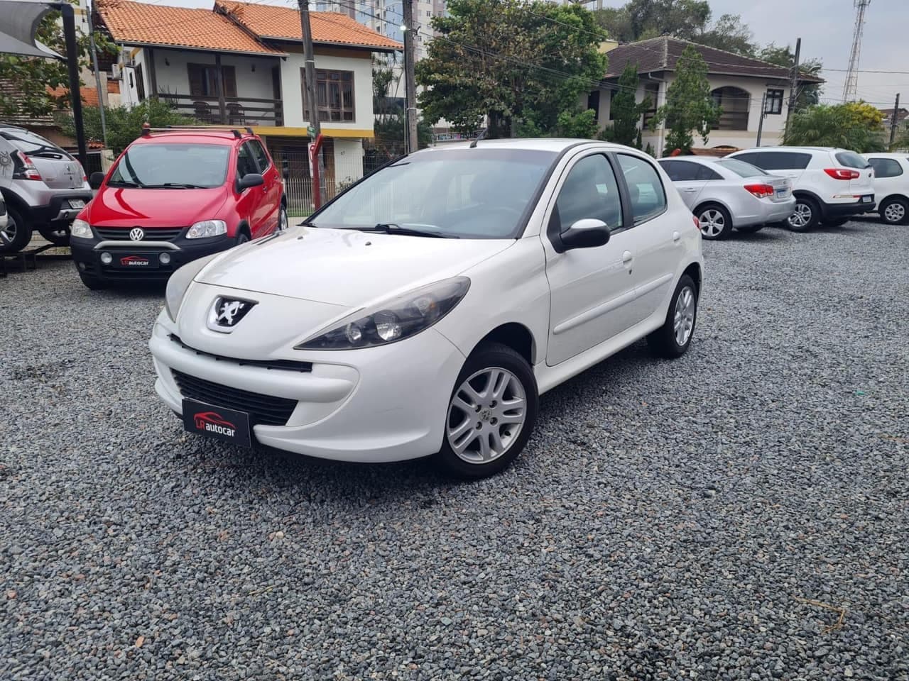 Peugeot 207 Active 1.4 Flex 8V 5p
