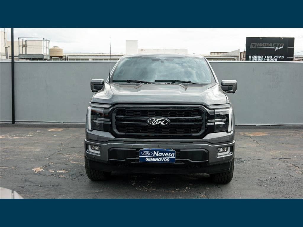 Ford F-150 5.0 V8 GASOLINA CD LARIAT BLACK FX4 AUTOMÁTICO