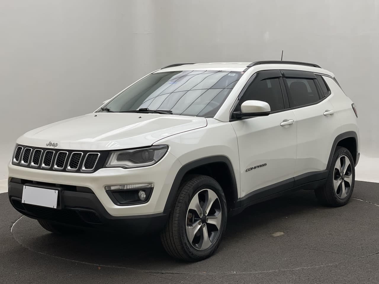 Jeep Compass COMPASS LONGITUDE 2.0 4x4 Dies. 16V Aut.