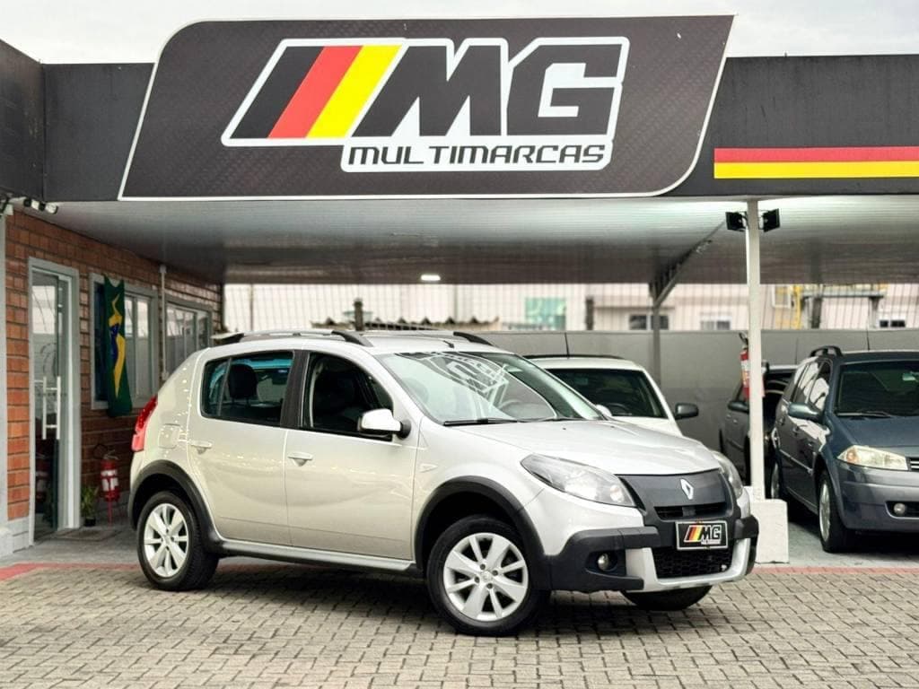 Renault Sandero STEPWAY Hi-Flex 1.6 16V 5p Aut.