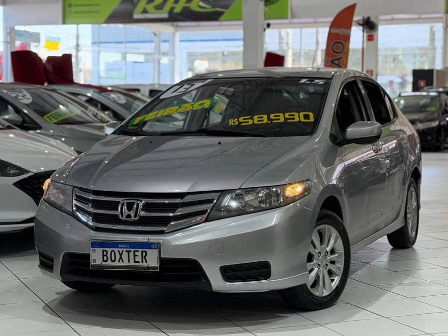 Honda City 1.5 LX C/ BAIXA KM