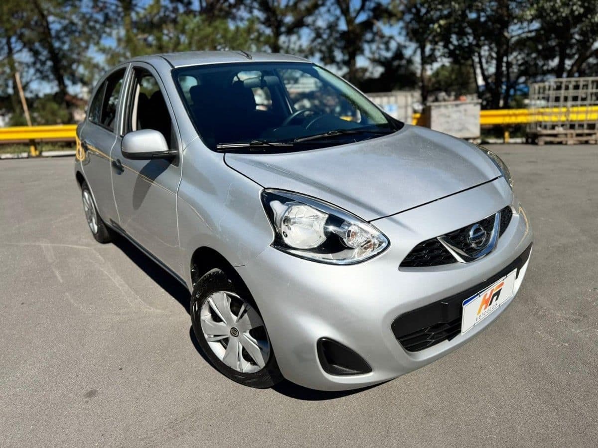 Nissan March S 1.0