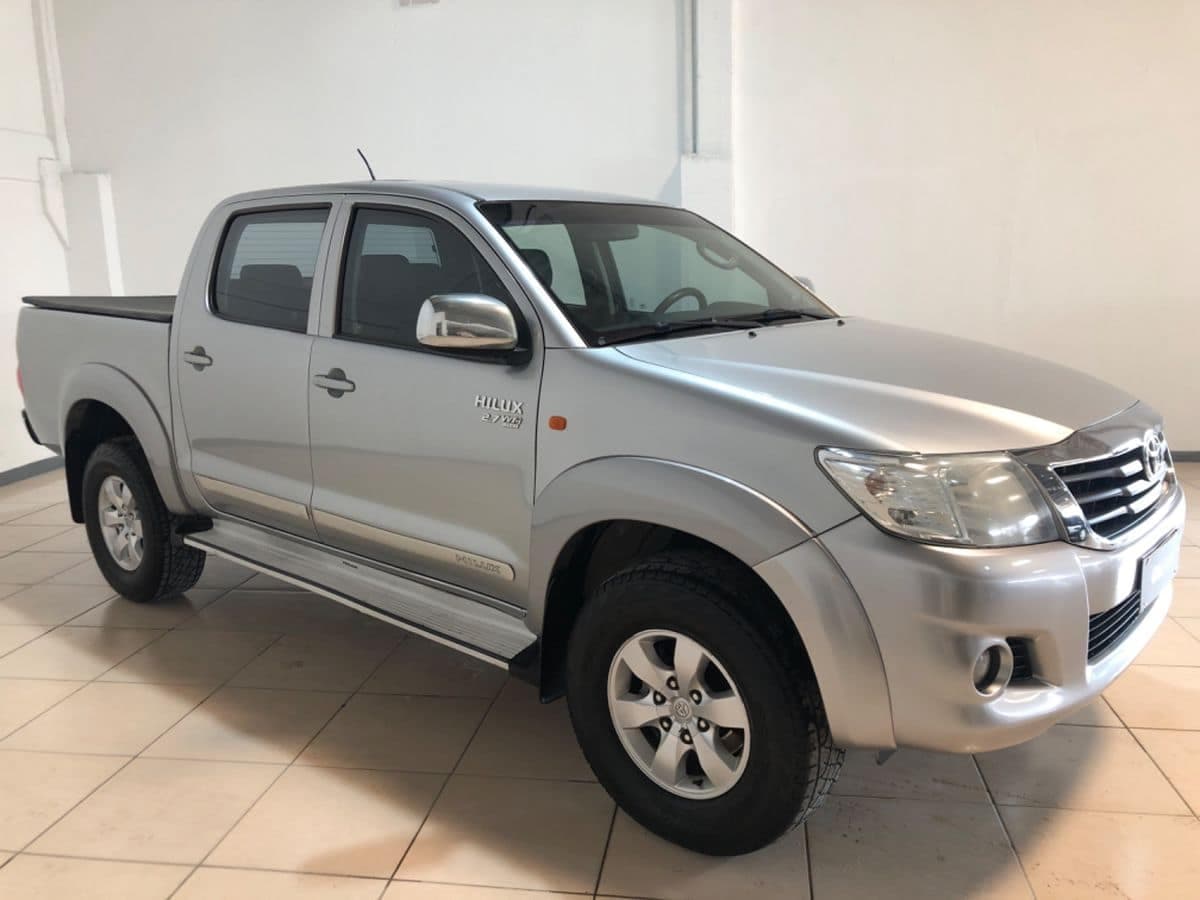 Toyota Hilux CD SR 4x2 2.7