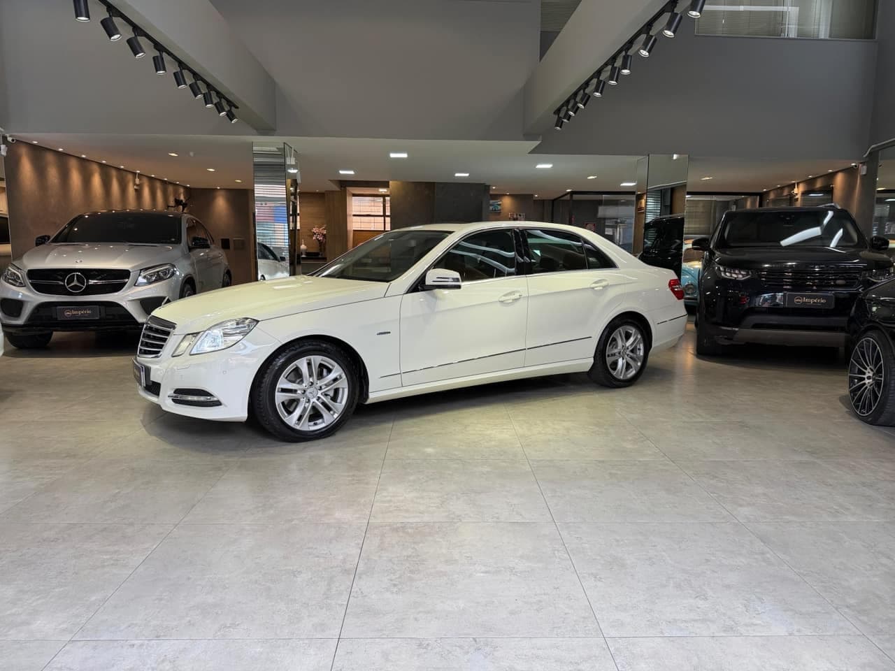 Mercedes-Benz E 1.8 AVANTGARDE SPORT 16V GASOLINA 4P AUTOMÁTICO