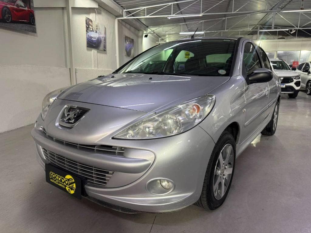 Peugeot 207 XR Sport 1.4 Flex 8V 5p