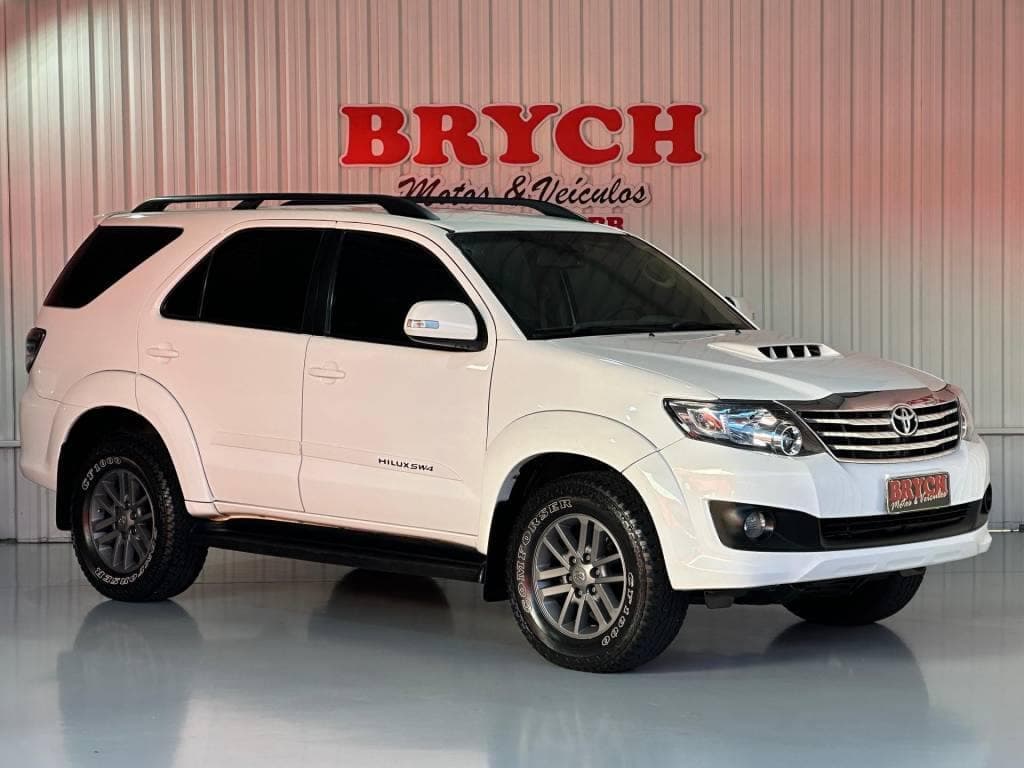 Toyota Hilux SRV D4-D 4x4 3.0 TDI Dies. Aut