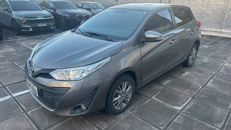 Toyota Yaris 1.3 XL PLUS TECH FLEX / 2º DONO, BAIXA KM