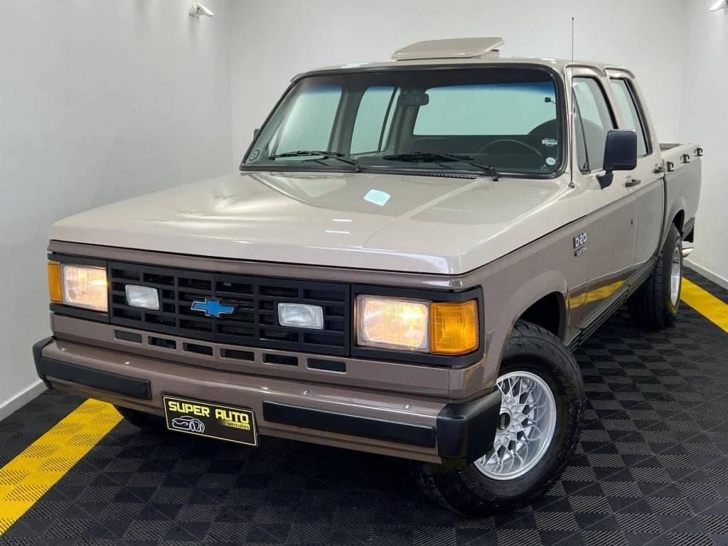 Chevrolet D-20 CUSTOM