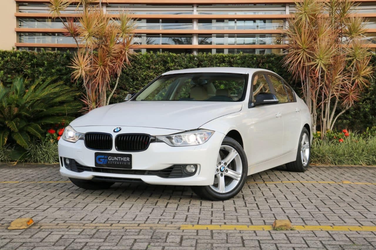 BMW 320i 2.0 Turbo/ActiveFlex 16V/GP 4p