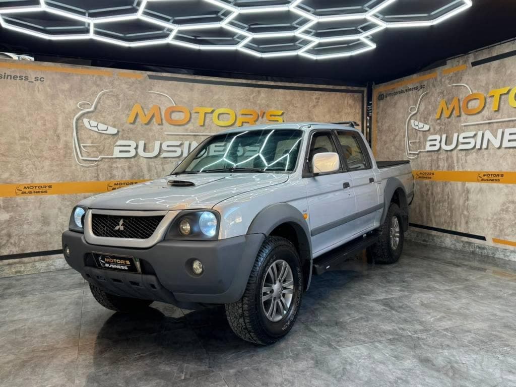 Mitsubishi L200 HPE 2.5 4x4 CD T.Dies. Mec.
