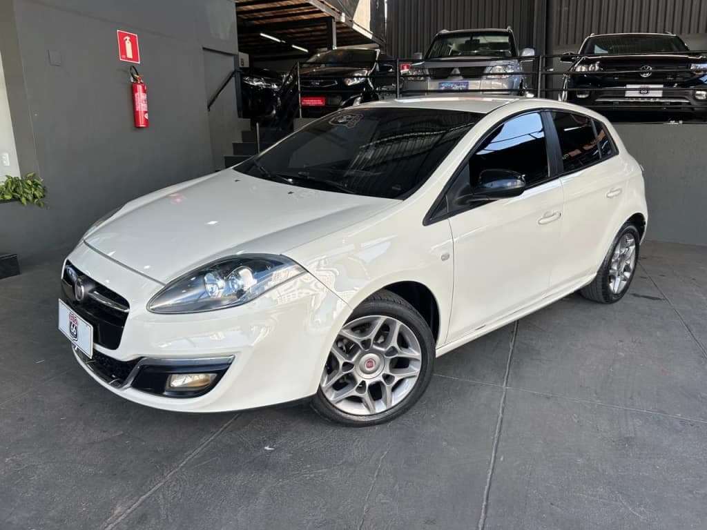 Fiat Bravo 1.8 BLACKMOTION 16V FLEX 4P AUTOMATIZADO
