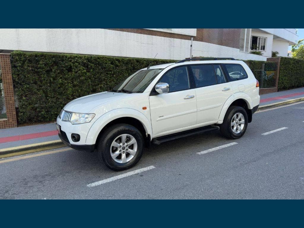Mitsubishi Pajero DAKAR HPE 3.2 4x4 T.I Dies 5p Aut