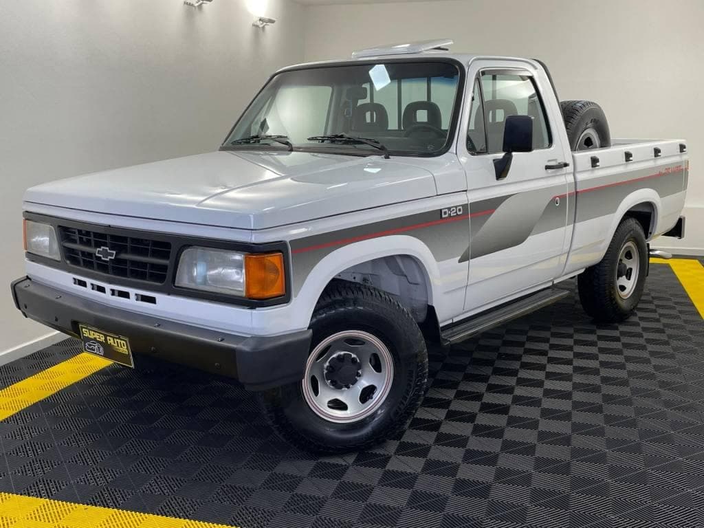 Chevrolet D-20 CUSTOM S