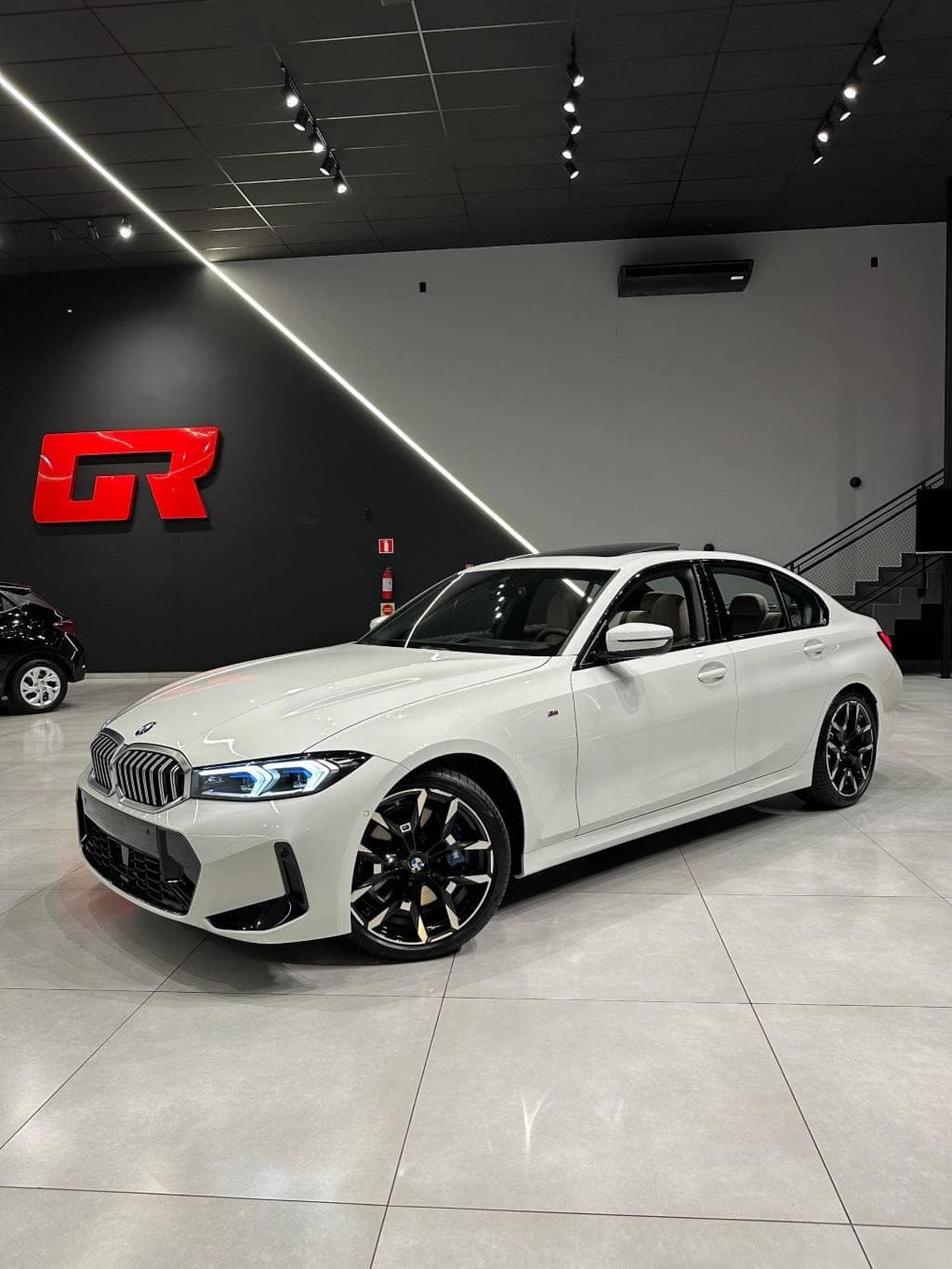 BMW 320i