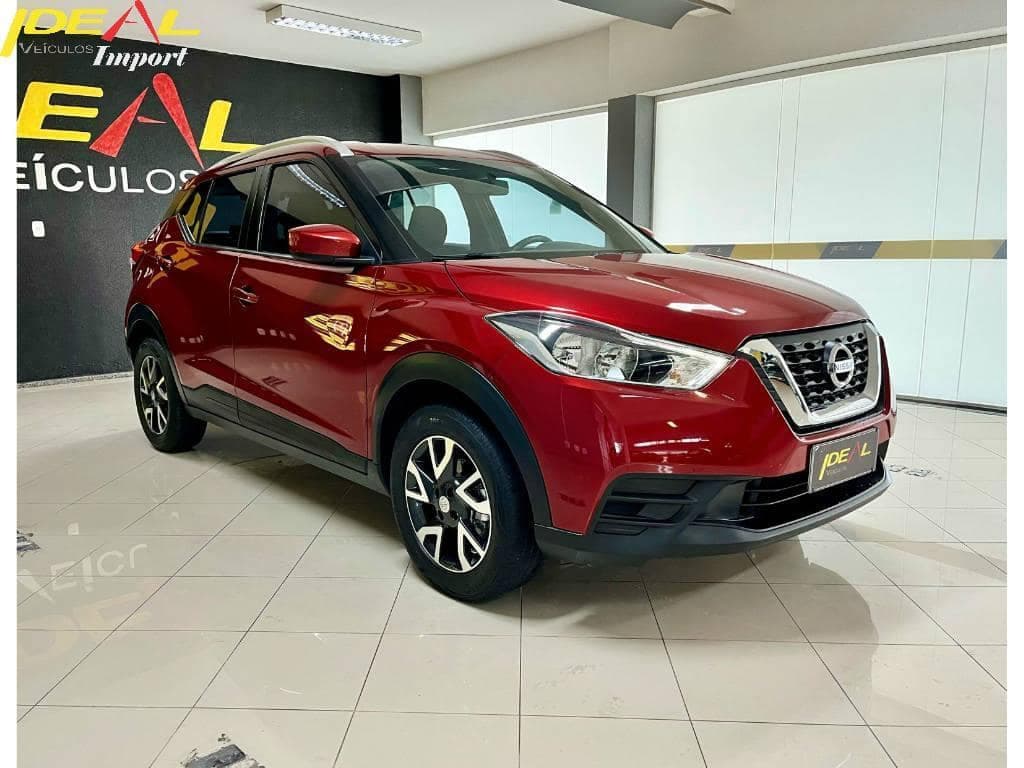 Nissan Kicks S CVT