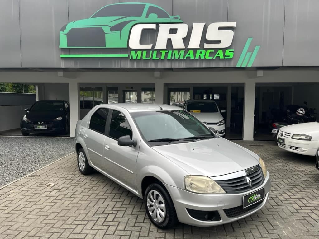 Renault Logan 1.0 16V