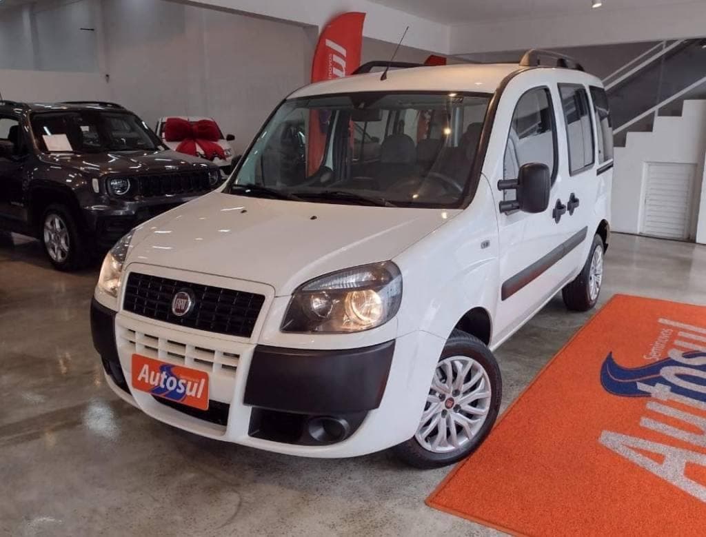 Fiat Doblo ESSENCE 1.8 Flex 16V 5p