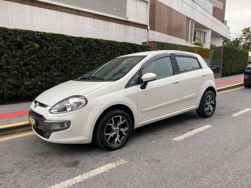 Fiat Punto ESSENCE 1.6 Flex 16V 5p