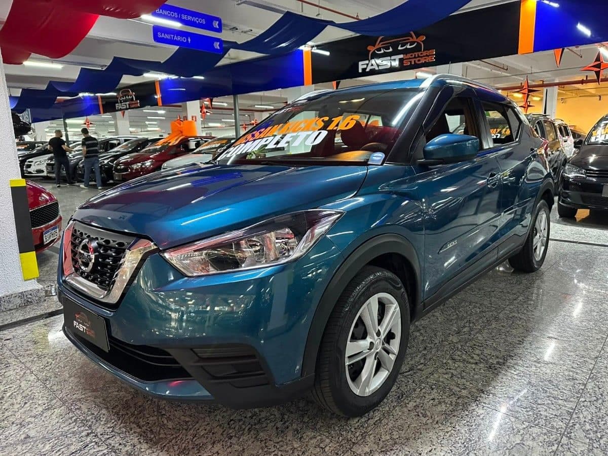 Nissan Kicks S