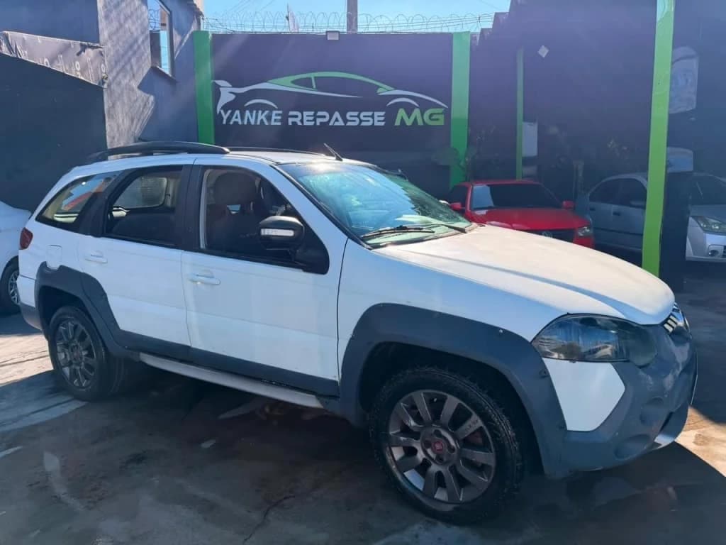 Fiat Palio 1.8 MPI ADVENTURE WEEKEND 16V FLEX 4P MANUAL