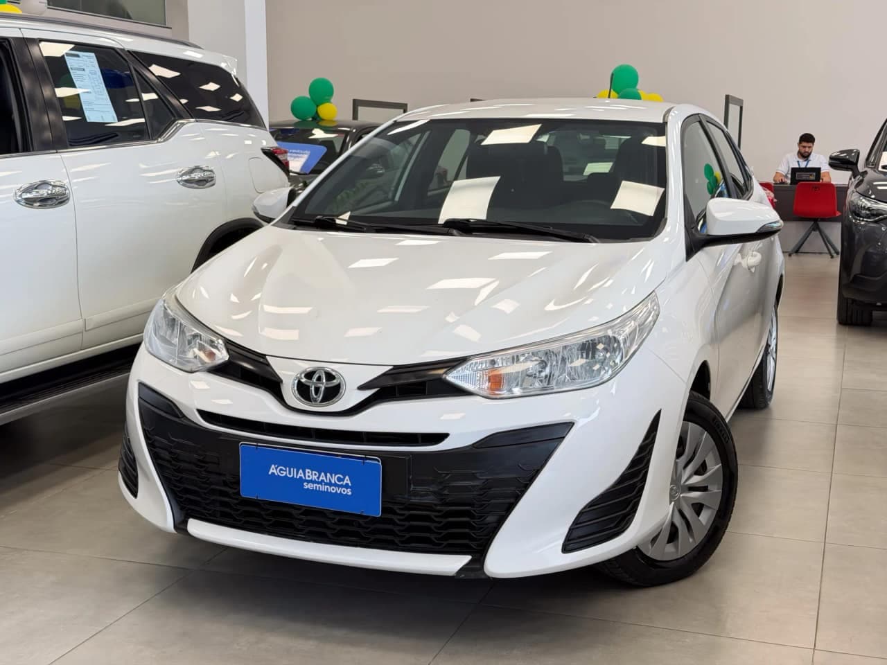 Toyota Yaris 1.3 16V FLEX XL LIVE MULTIDRIVE