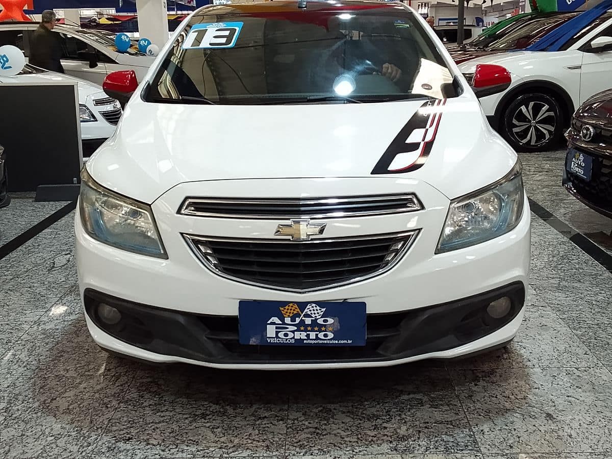 Chevrolet Onix 1.4 lt
