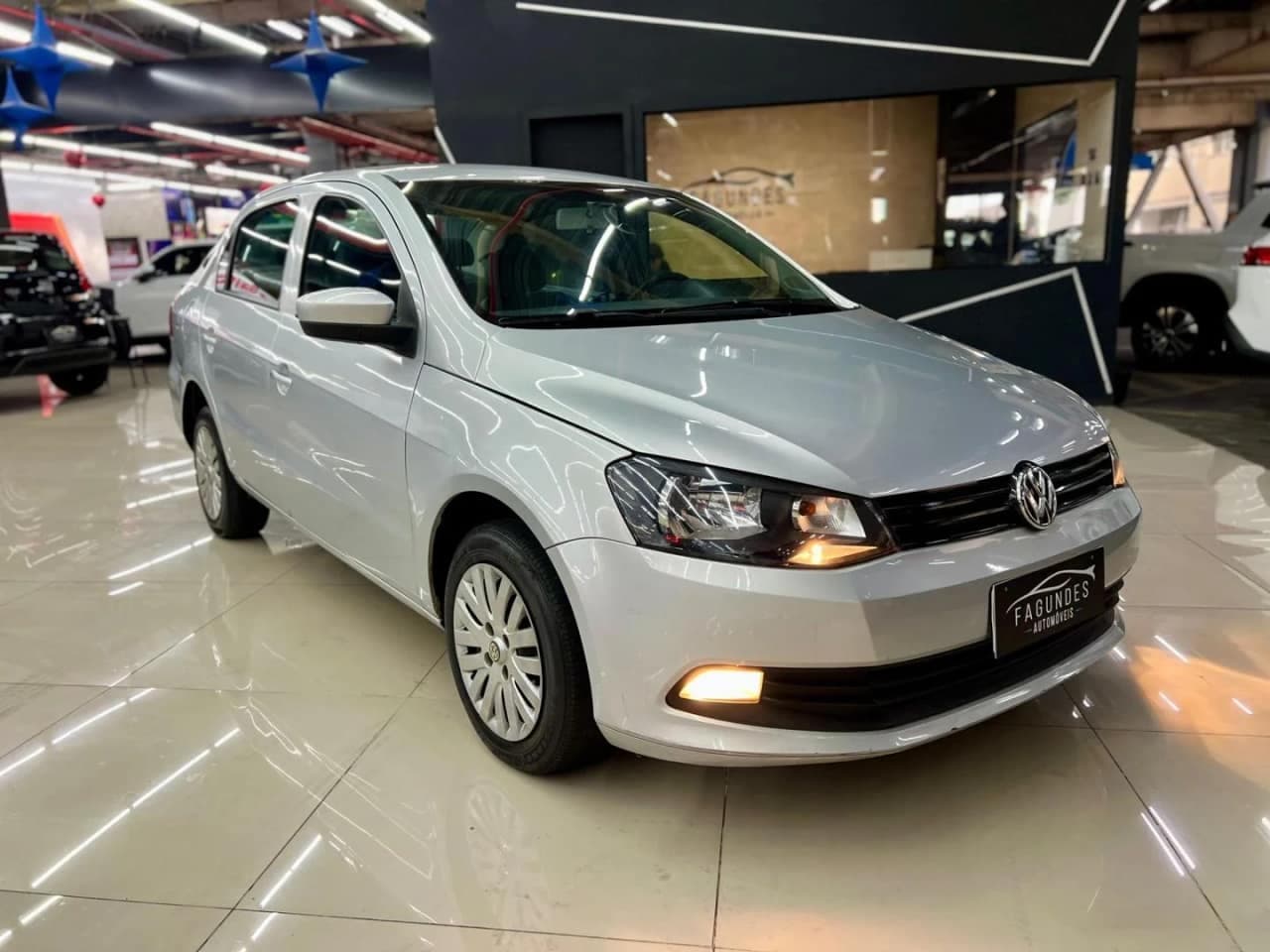 Volkswagen Voyage novo voyage 1.6 city