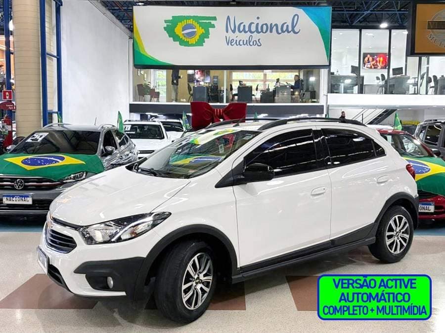 Chevrolet Onix 1.4 ACTIV AUTOMÁTICO + MULTIMÍDIA