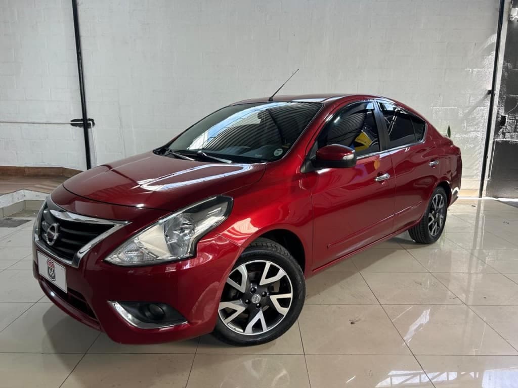 Nissan Versa 1.6 16V FLEX UNIQUE 4P XTRONIC