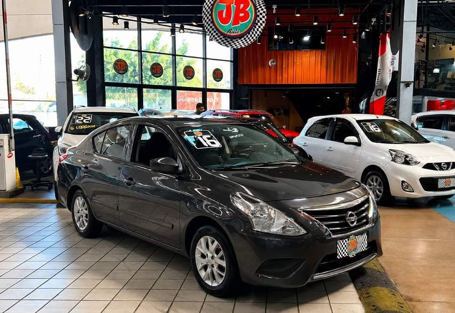 Nissan Versa S 1.0 FLEX / COMPLETO