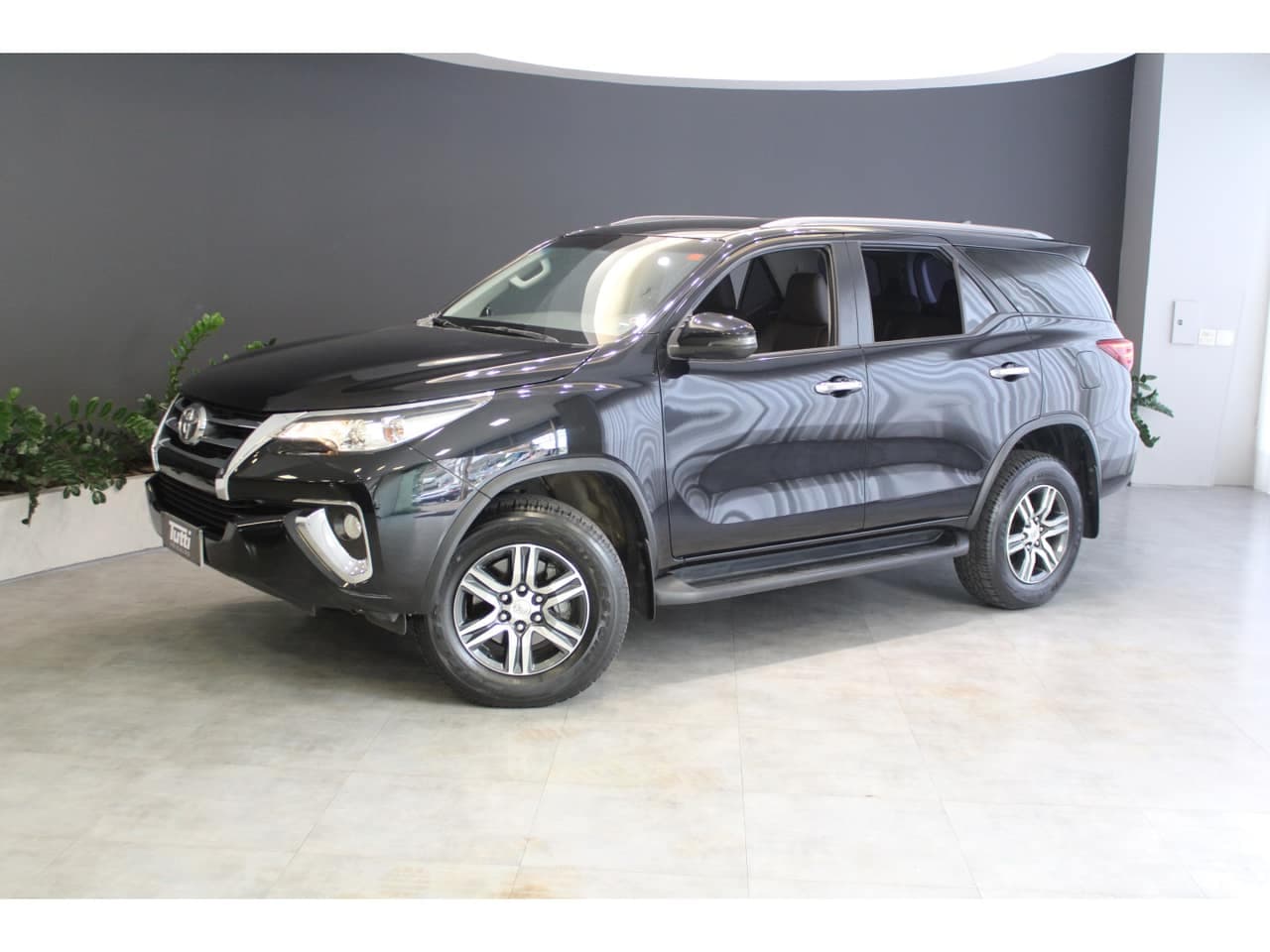 Toyota Hilux 2.7 SRV 7 LUGARES 4X2 16V FLEX 4P AUTOMÁTICO