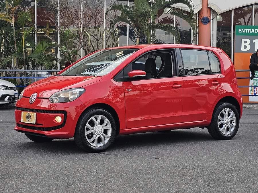 Volkswagen UP 1.0 HIGH AUTOMÁTICO+SOM ORIGINAL E 84.000KM
