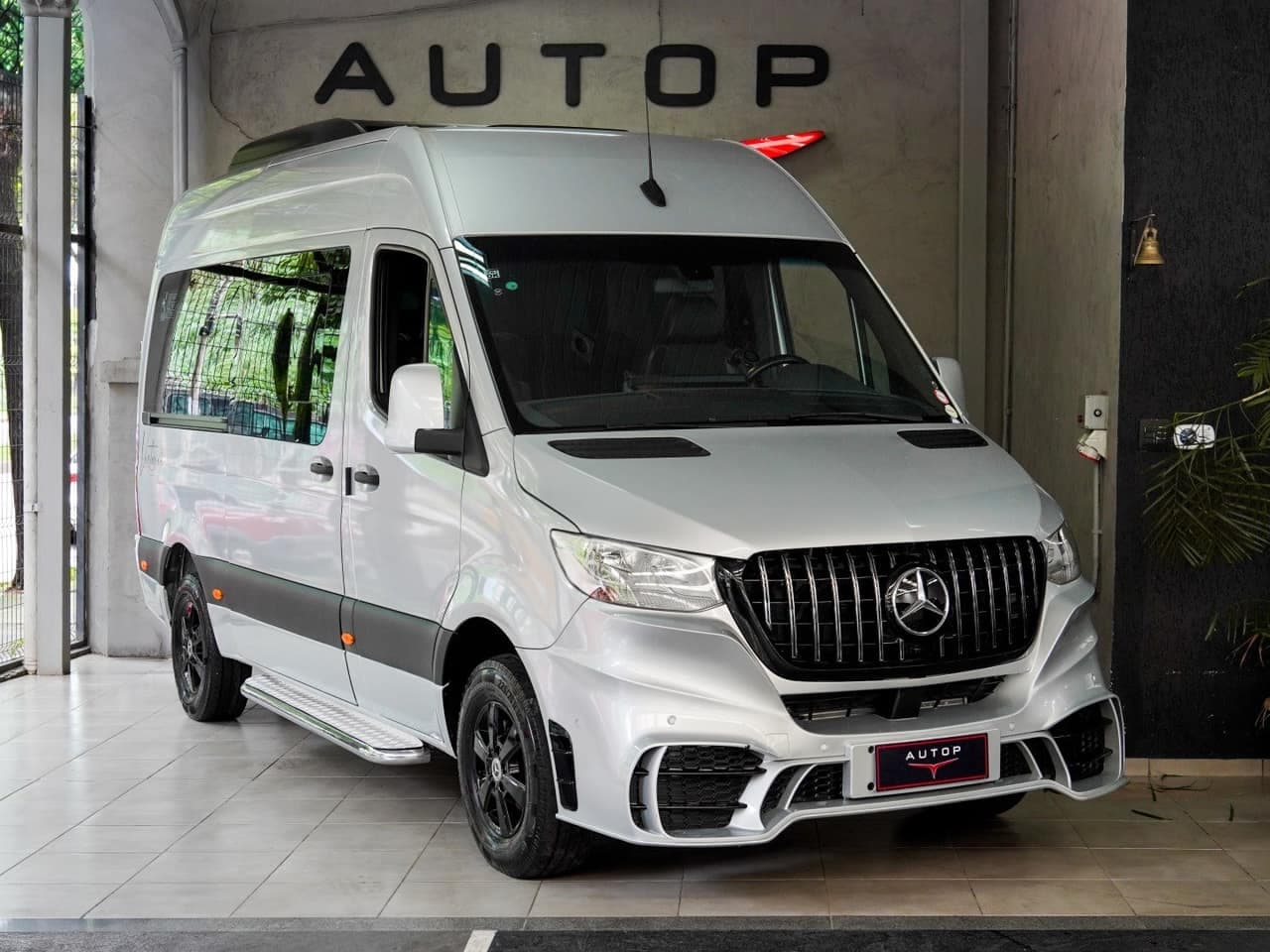 Mercedes-Benz Sprinter 2.2 CDI DIESEL VAN 416 TA LONGO 10L MANUAL