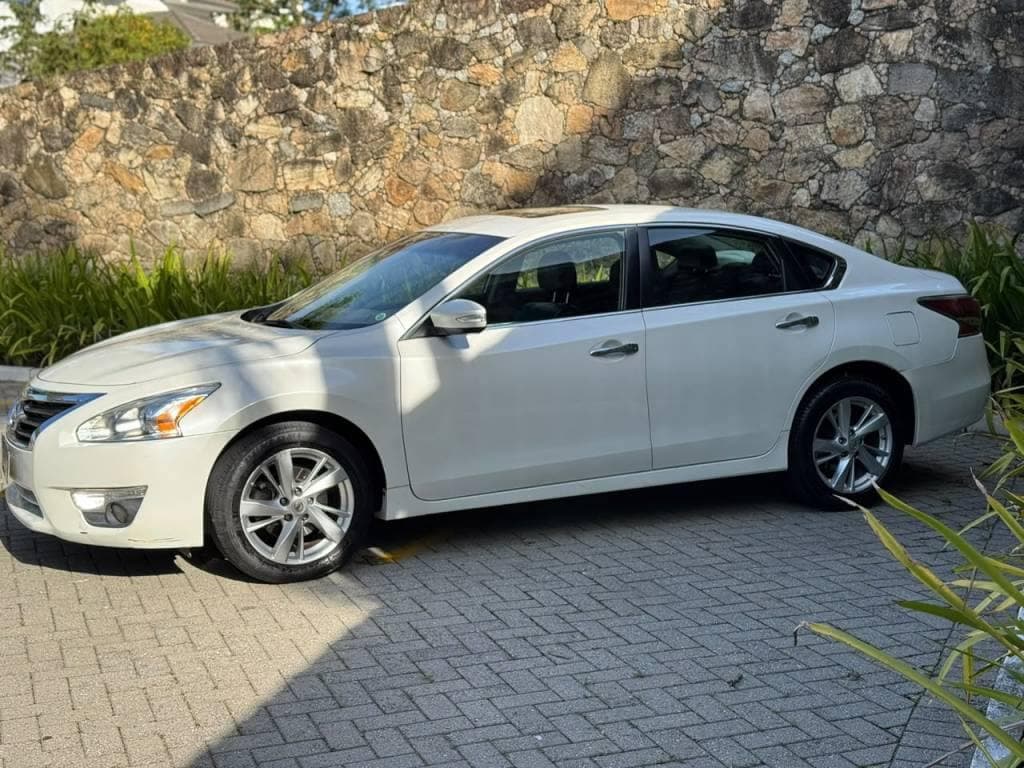 Nissan Altima 2.5 NISSAN 2013