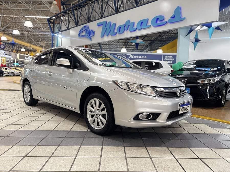 Honda Civic 1.8 LXS FLEX - AUTOMÁTICO