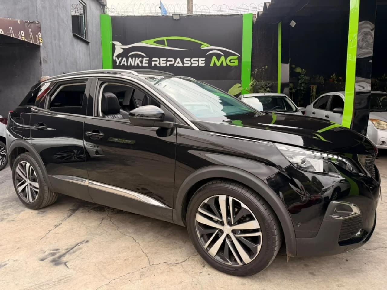 Peugeot 3008 1.6 GRIFFE THP 16V GASOLINA 4P AUTOMÁTICO