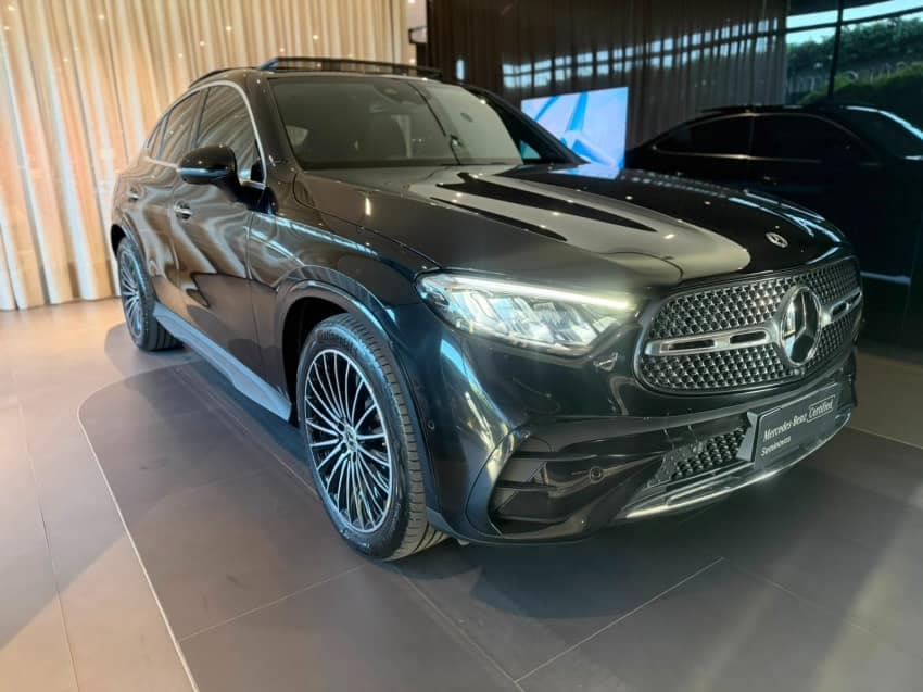 Mercedes-benz Glc 300 2.0 Mhev Amg Line Coupe 4matic 9g-tronic Hibrido 4p Automatico 2025
