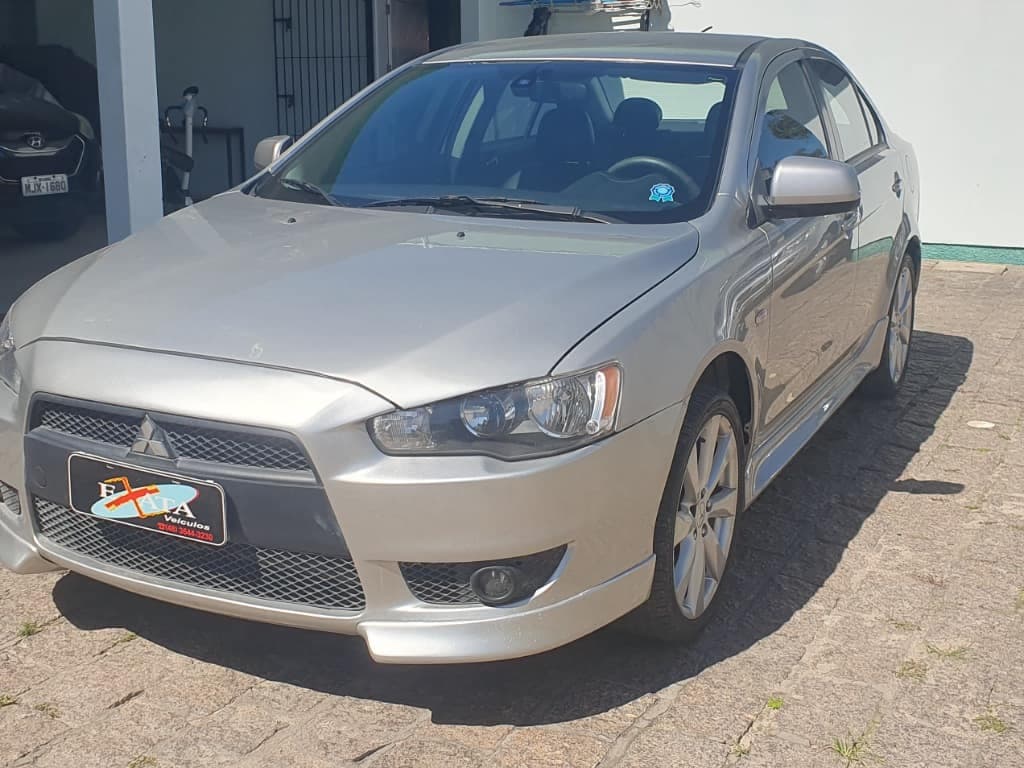 Mitsubishi Lancer 2.0 AT