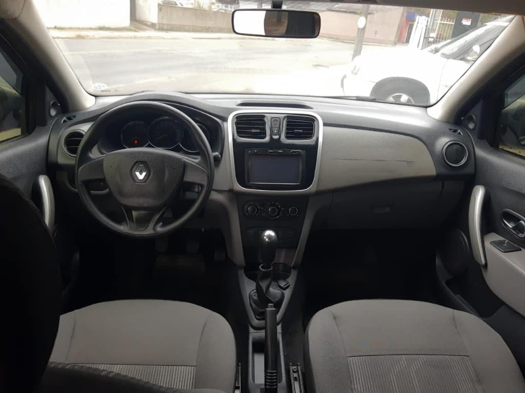 Renault Logan 1.6 expression