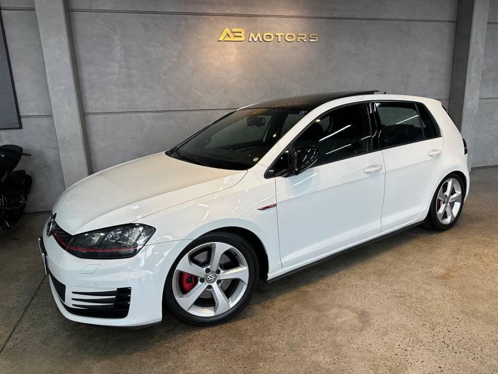 Volkswagen Golf GTi 2.0 TSI 220cv Aut.