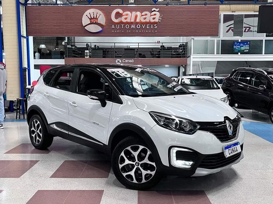 Renault Captur 1.6 INTENSE - TODA REVISADA -