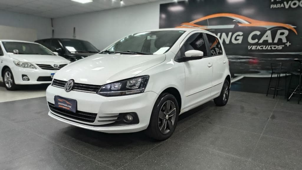 Volkswagen Golf Sportline 1.6 Mi Total Flex 8V 4p