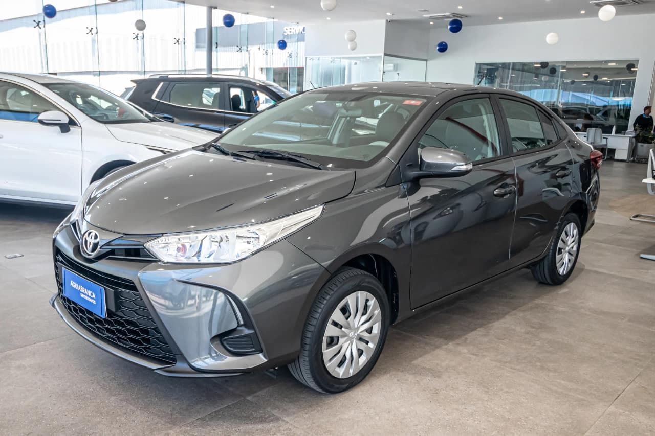 Toyota Yaris 1.5 16V FLEX SEDAN XL MULTIDRIVE