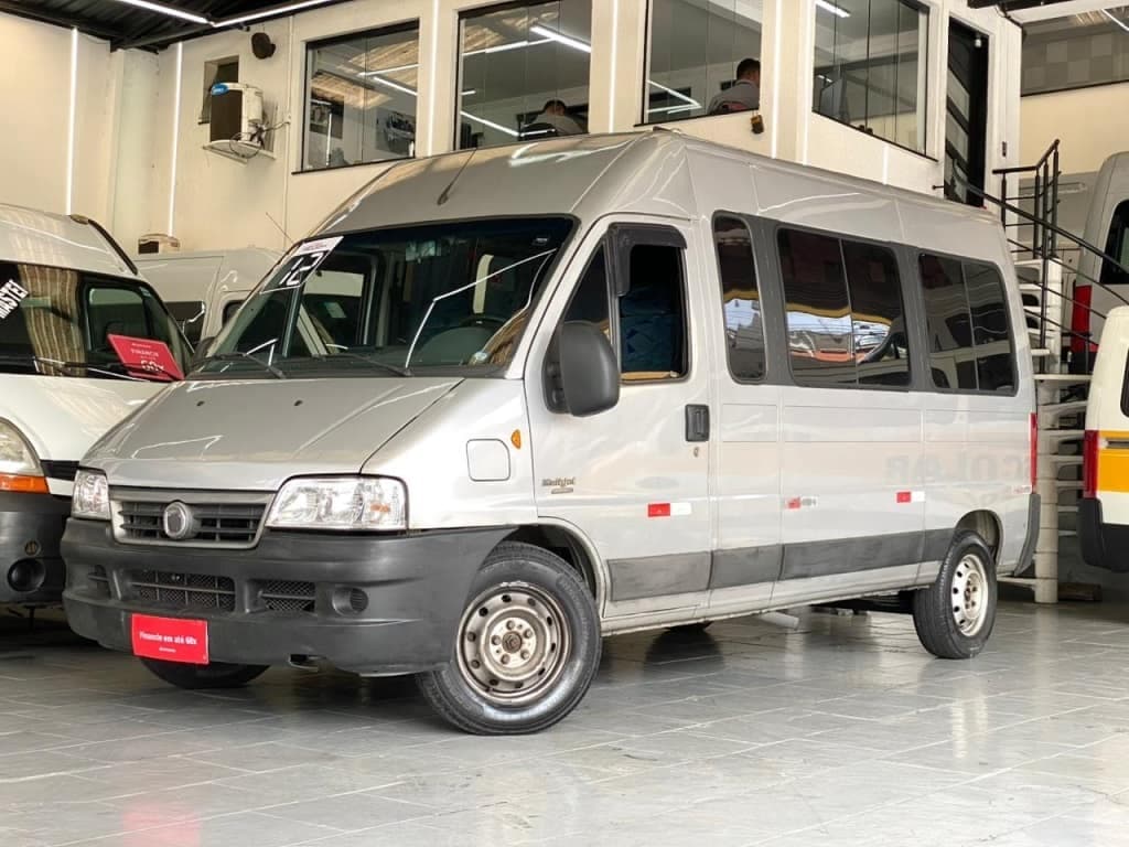 Fiat Ducato 2.3 MINIBUS TETO ALTO 8V TURBO DIESEL 3P MANUAL