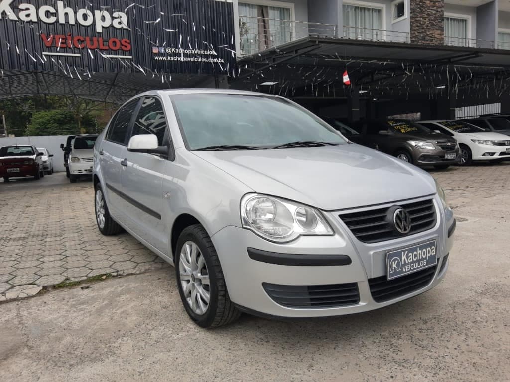 Volkswagen Polo 1.6 sedan